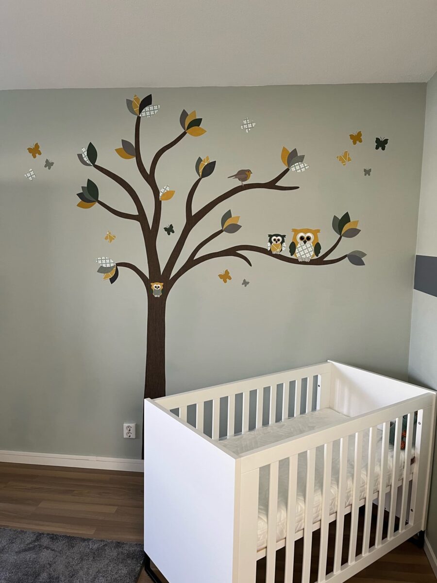 Droomboom behangboom muurdecoratie babykamer zwanger babykamerinrichting behang newborn